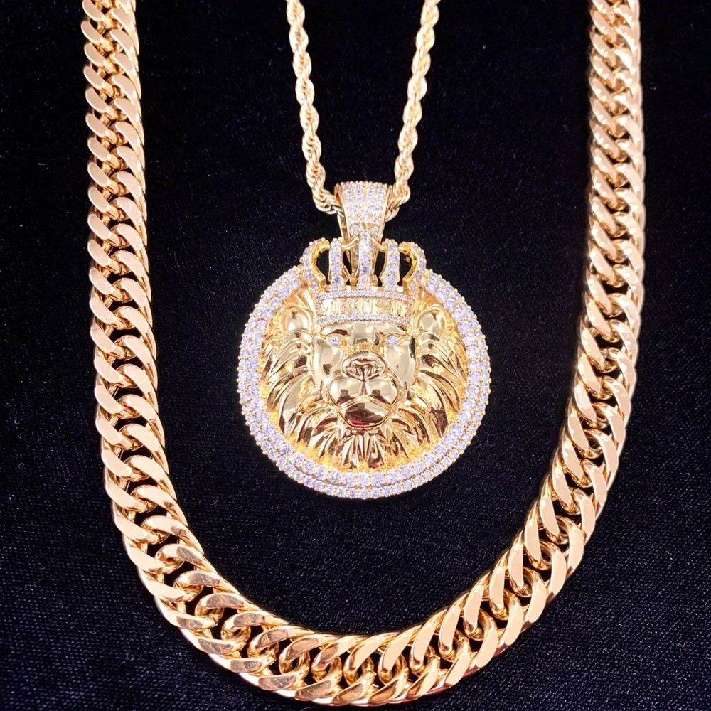 LION KING LAB DIAMONDS 18K GOLD NEW CHAIN NECKLACE CHARM MADE IN ITALY!